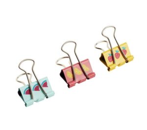10 Top Travel Tips - baby bulldog clips for travelling. www.gypsyat60.com