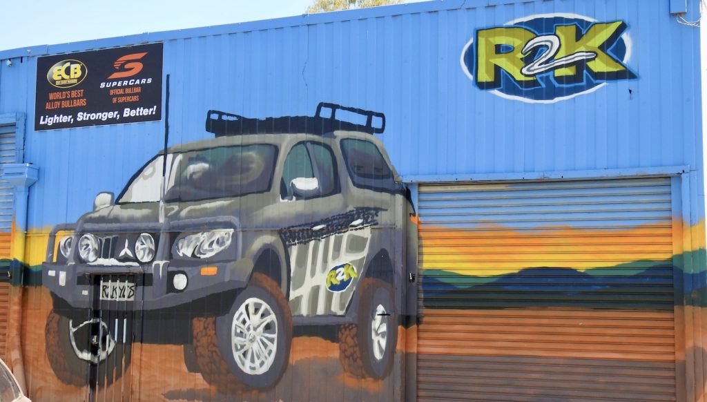 Moree Mural depicting "R2KTyres" and the services offered. The artwork provides a unique colourful lift to this business. www.gypsyat60.com