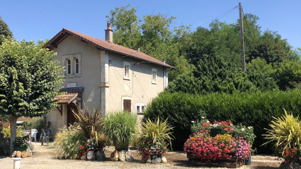 Gardens of a Lock House in Loire Valley, France. www.gypsyat60.com